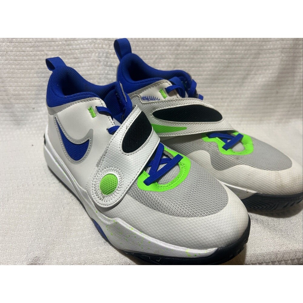 NIKE Team Hustle White Blue Mid Top Sneakers Kids Youth Boys 7Y DV8996-101